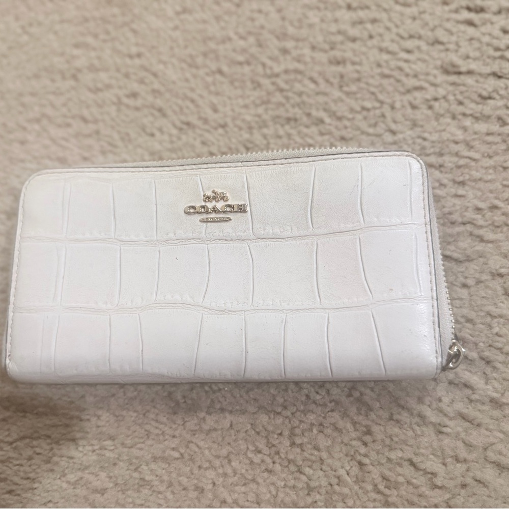Coach White Croc-Embossed Zip Wallet